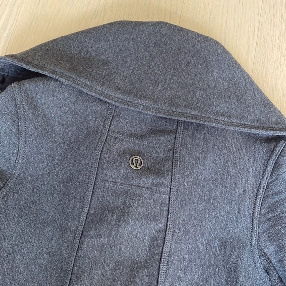 Lululemon Virsana Blanket Wrap Zip Up Jacket - Picture 4 of 8